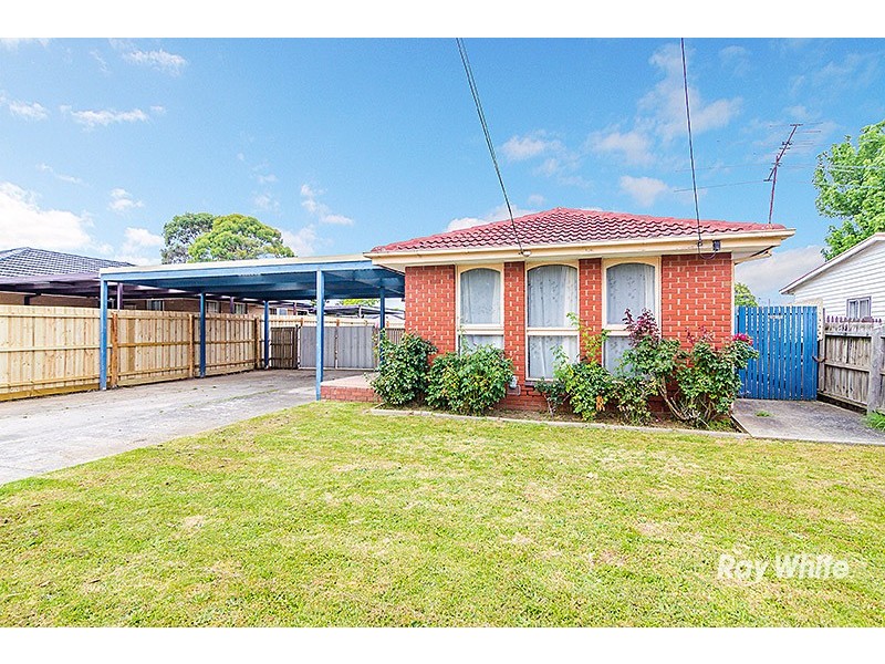 8 Ardmore Street, Cranbourne VIC 3977