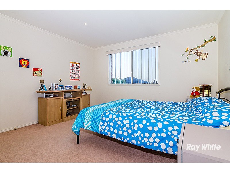 12 Sugarloaf Avenue, Lynbrook VIC 3975