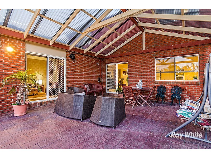 12 Sugarloaf Avenue, Lynbrook VIC 3975