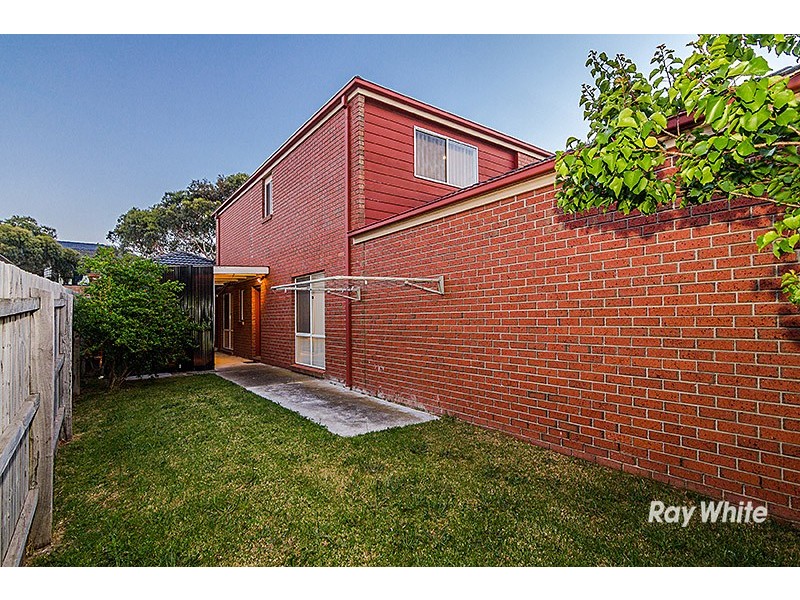 12 Sugarloaf Avenue, Lynbrook VIC 3975