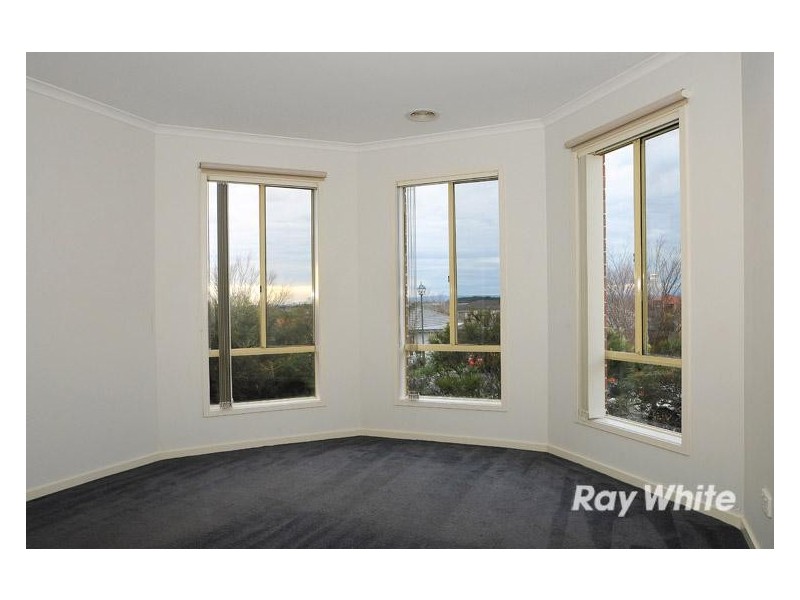 7 Aveley Place, Cranbourne East VIC 3977