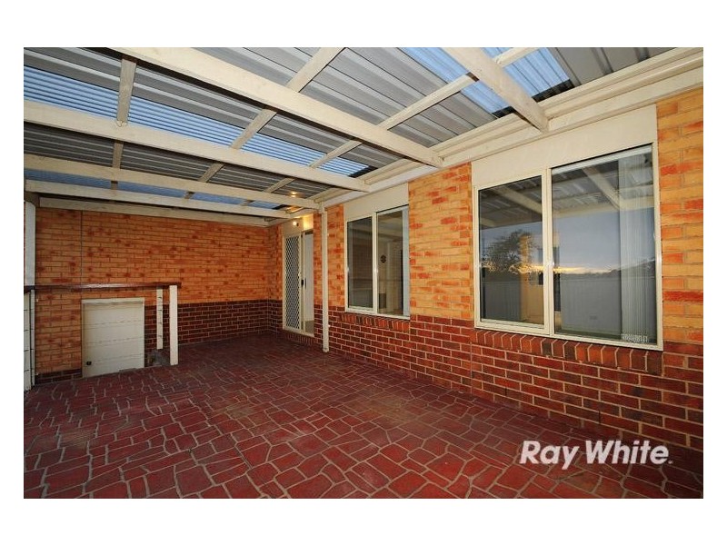 7 Aveley Place, Cranbourne East VIC 3977