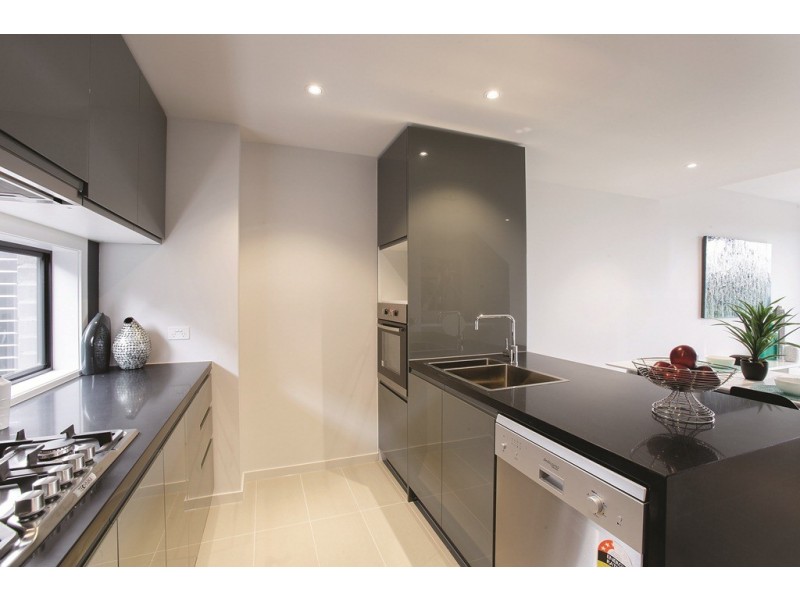 10 Windward Lane, Cranbourne West VIC 3977