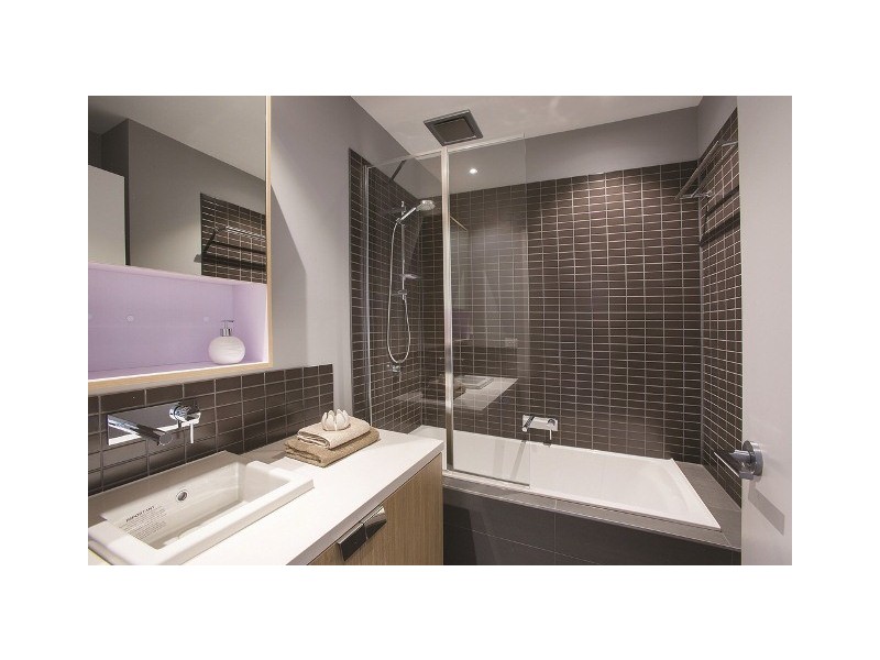 10 Windward Lane, Cranbourne West VIC 3977