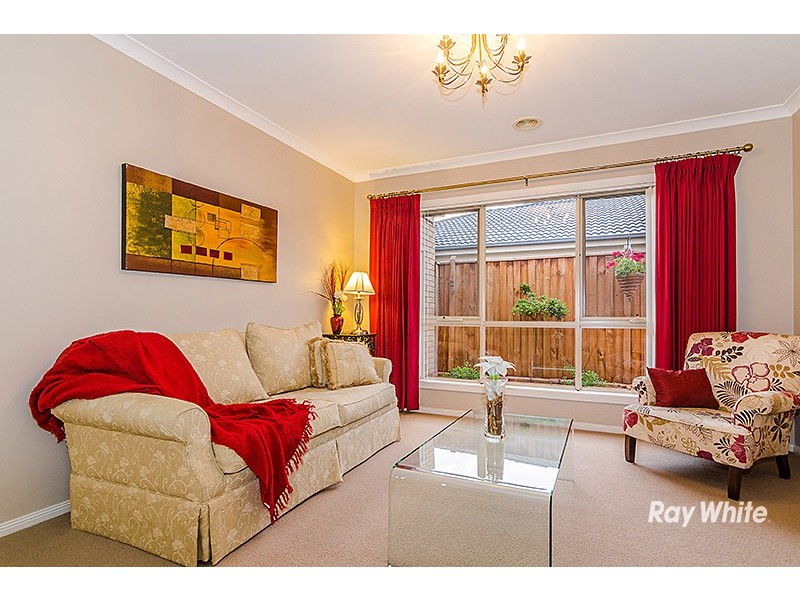 12 Yammerbook Way, Cranbourne East VIC 3977