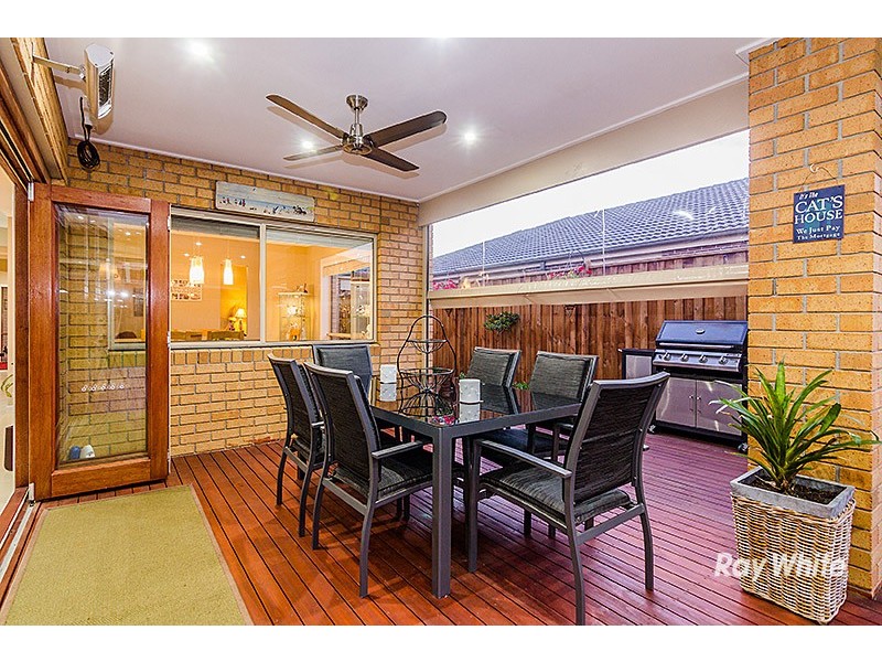 12 Yammerbook Way, Cranbourne East VIC 3977