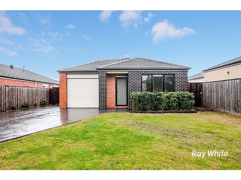46 Valencia Circuit, Cranbourne VIC 3977