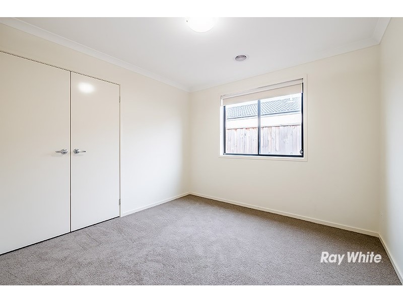 46 Valencia Circuit, Cranbourne VIC 3977