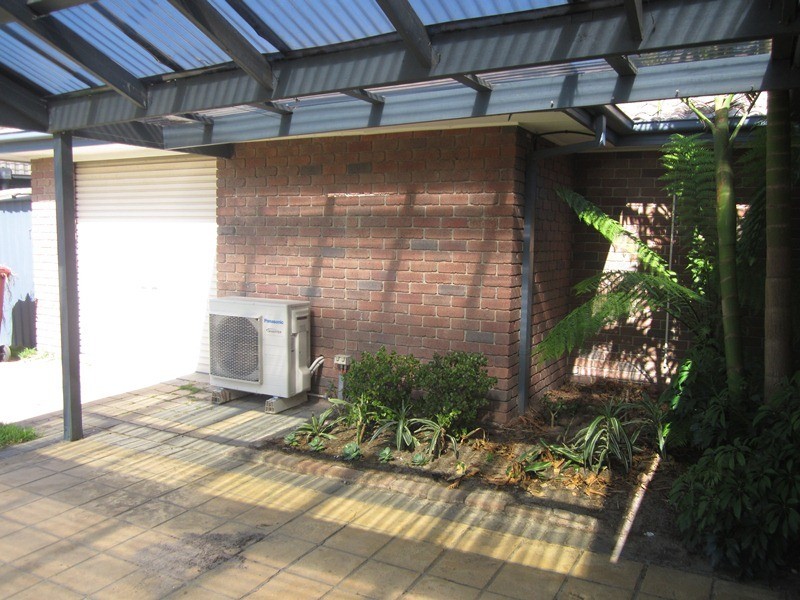 2 Dianne Court, Cranbourne North VIC 3977