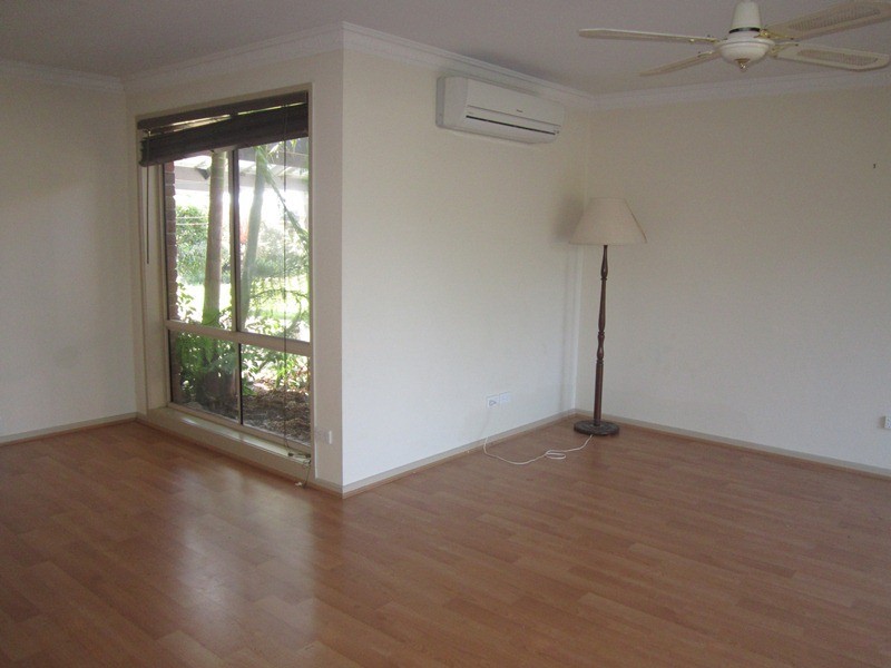 2 Dianne Court, Cranbourne North VIC 3977