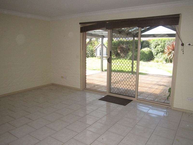 2 Dianne Court, Cranbourne North VIC 3977