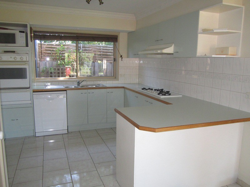 2 Dianne Court, Cranbourne North VIC 3977