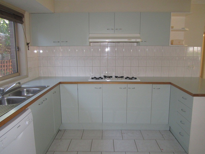 2 Dianne Court, Cranbourne North VIC 3977