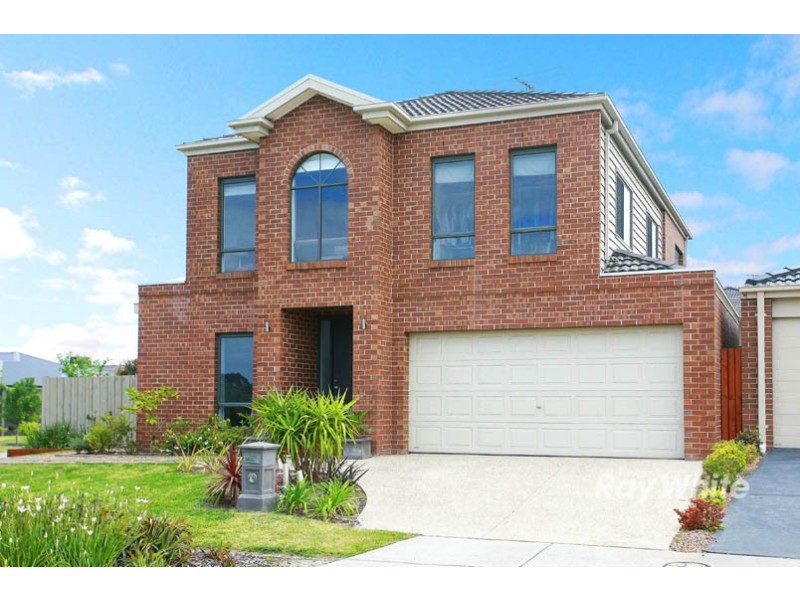 2 Dalray Street, Sandhurst VIC 3977