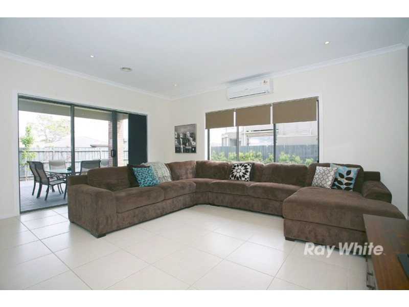 2 Dalray Street, Sandhurst VIC 3977