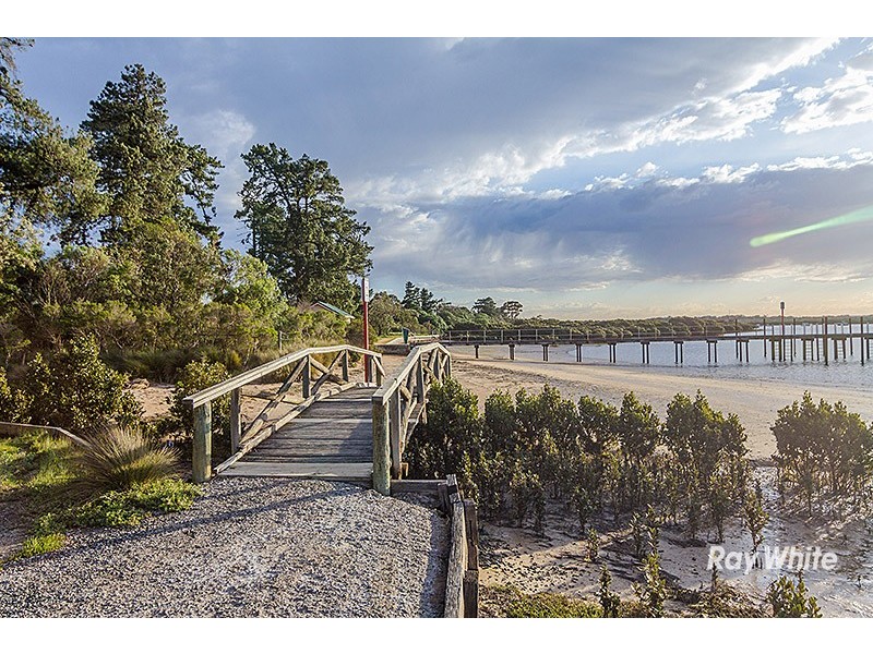 6 Gilgandra Street, Warneet VIC 3980