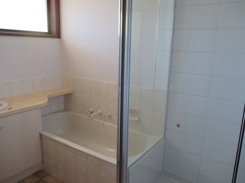 15 Milner Court, Cranbourne VIC 3977