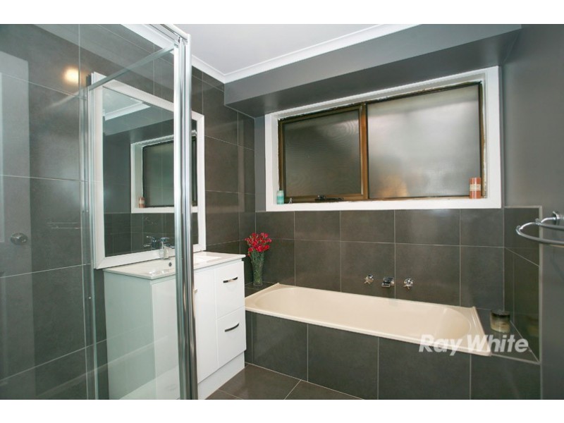 48 Huon Park Road, Cranbourne North VIC 3977