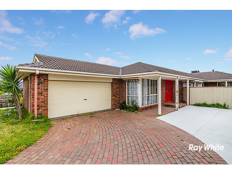 86 Waverley Park Drive, Cranbourne North VIC 3977