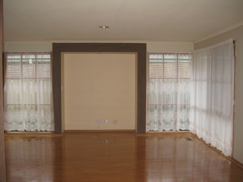 86 Waverley Park Drive, Cranbourne North VIC 3977