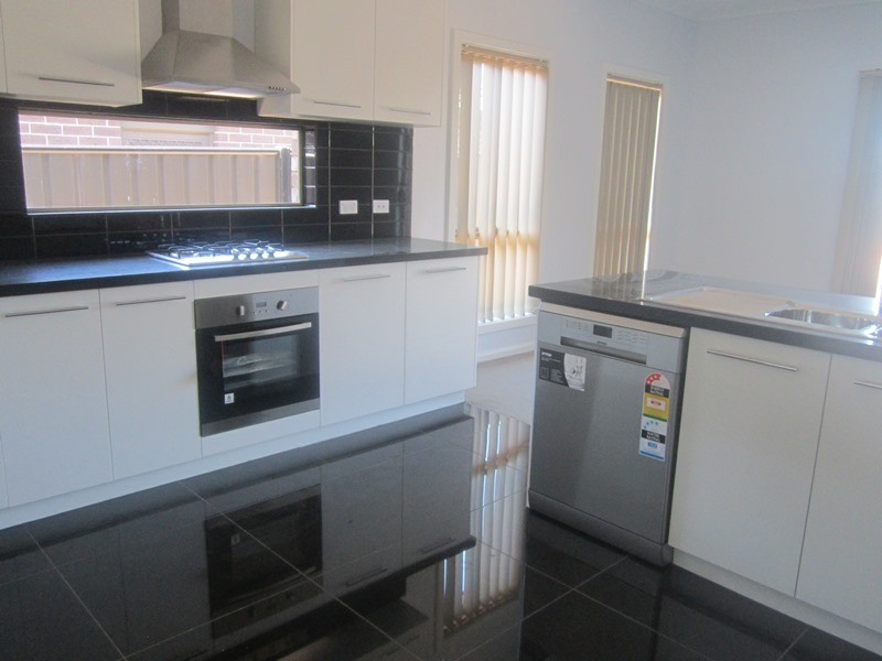 29 Forest Drive, Clyde North VIC 3978