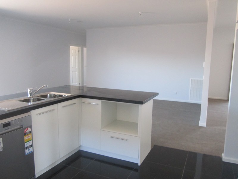 29 Forest Drive, Clyde North VIC 3978