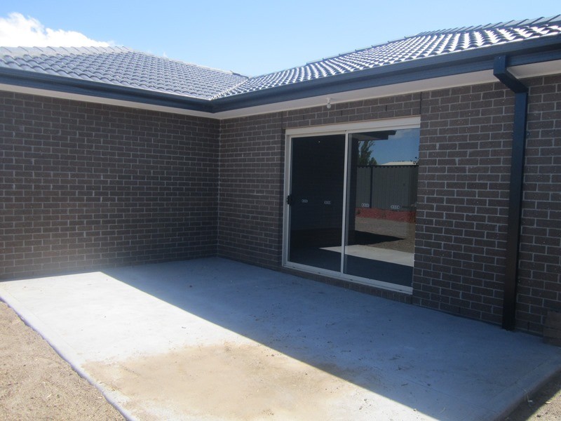 29 Forest Drive, Clyde North VIC 3978