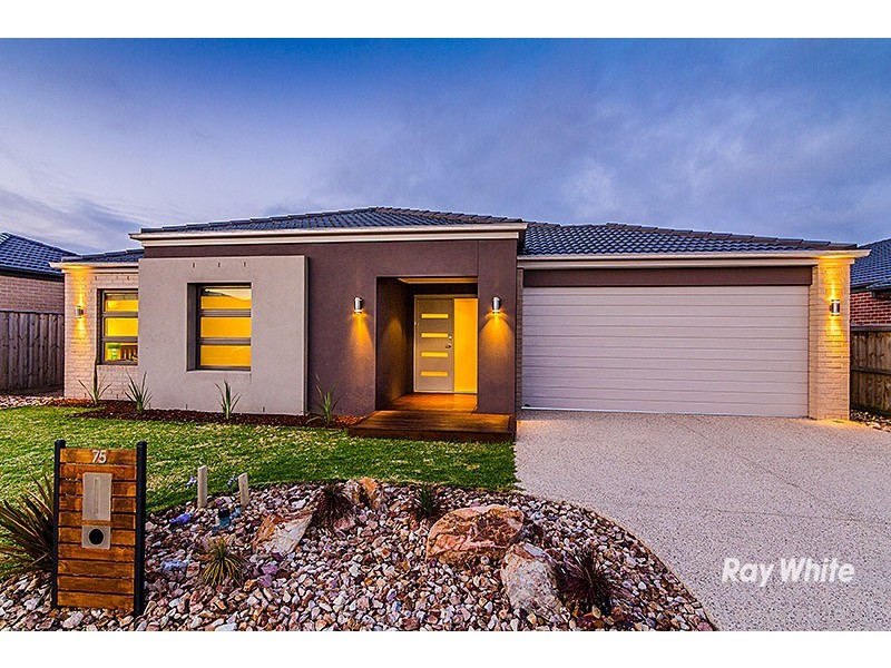 75 Charlbury Crescent, Cranbourne North VIC 3977