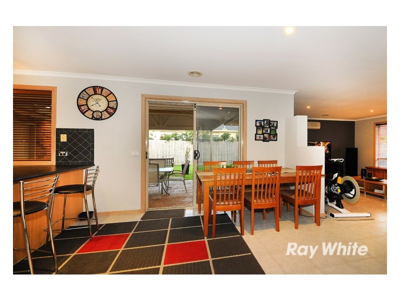 1 Pedley Way, Lynbrook VIC 3975