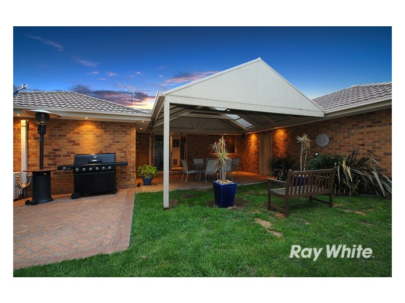 1 Pedley Way, Lynbrook VIC 3975