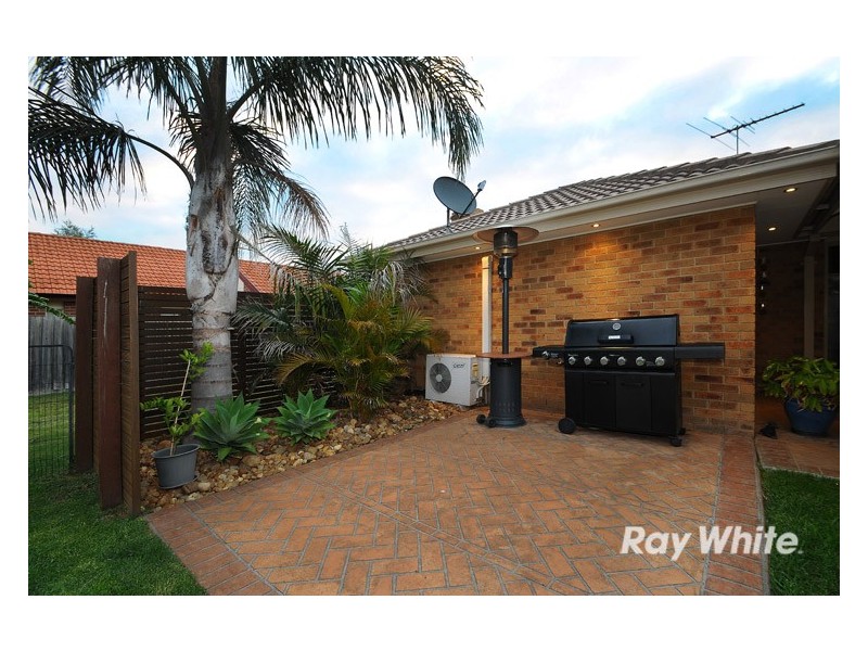 1 Pedley Way, Lynbrook VIC 3975
