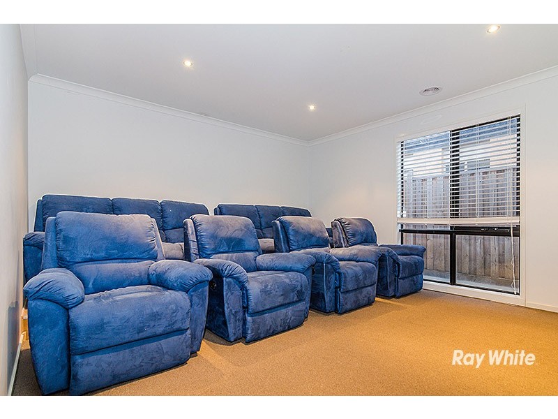 42 Silverwattle Drive, Lyndhurst VIC 3975