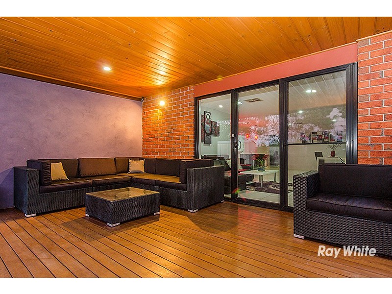 42 Silverwattle Drive, Lyndhurst VIC 3975