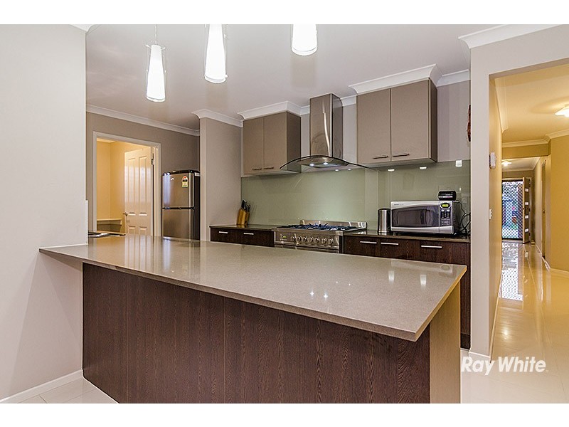 13 Livida Circuit, Lyndhurst VIC 3975