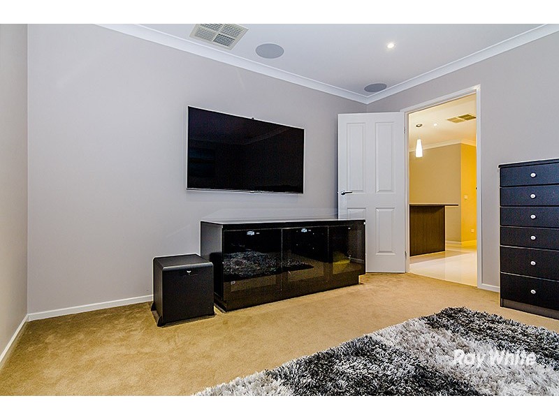 13 Livida Circuit, Lyndhurst VIC 3975