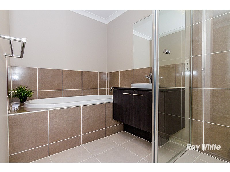 13 Livida Circuit, Lyndhurst VIC 3975