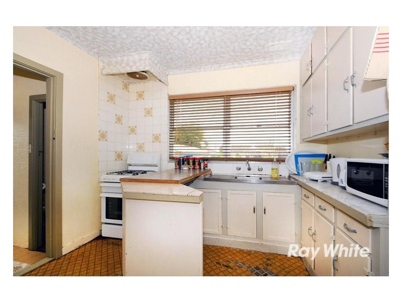 86 Power Road, Doveton VIC 3177