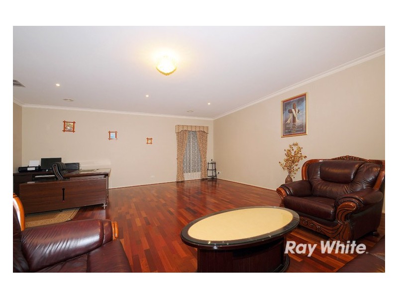 10 Bramble Close, Lyndhurst VIC 3975
