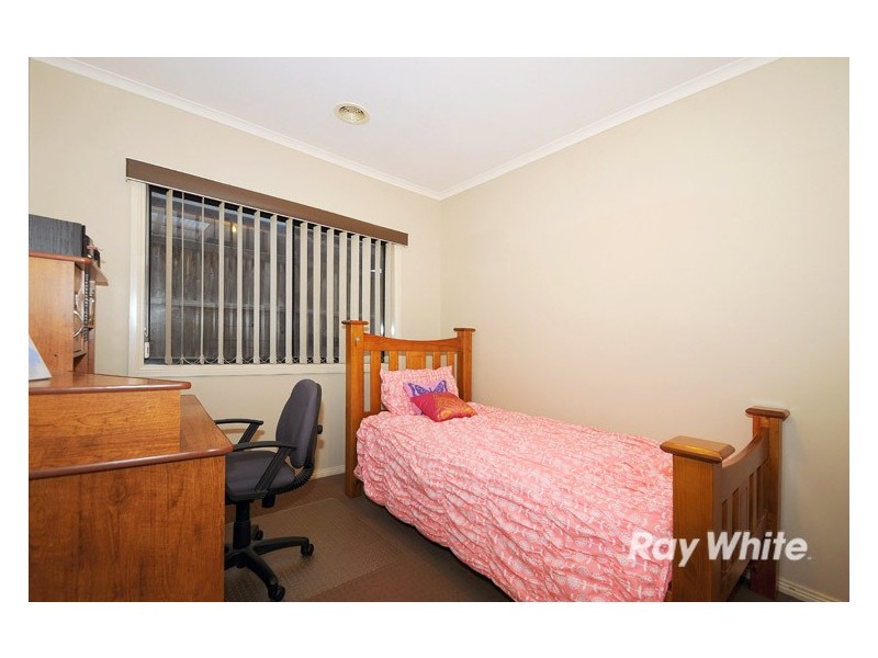 10 Bramble Close, Lyndhurst VIC 3975