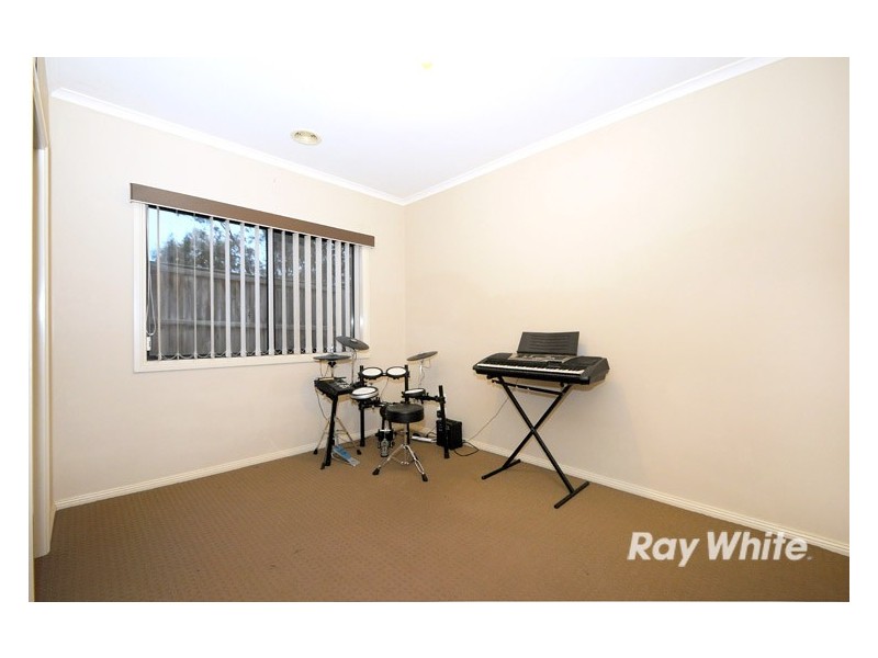 10 Bramble Close, Lyndhurst VIC 3975