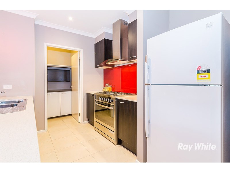 17 Beechwood Drive, Lyndhurst VIC 3975