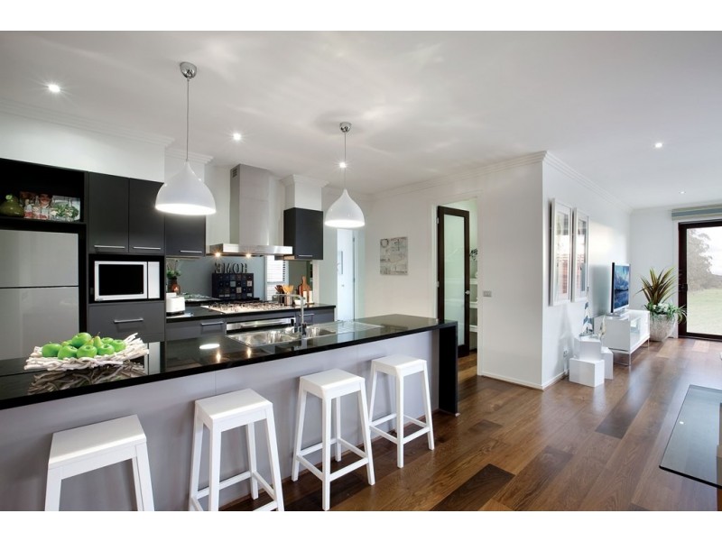 28 Pegasus Road, Cranbourne West VIC 3977
