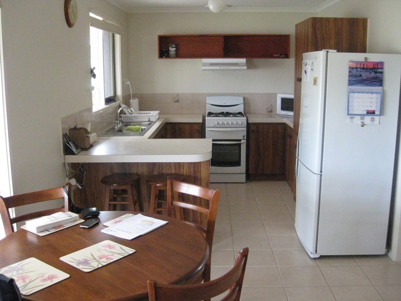 8 Lachlan Close, Cranbourne North VIC 3977