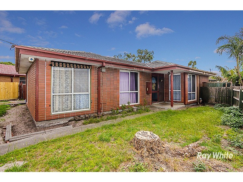 5 Fairbairn Road, Cranbourne VIC 3977
