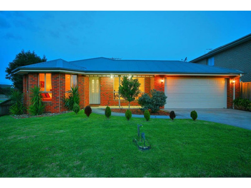13 Red Oak Terrace, Lyndhurst VIC 3975