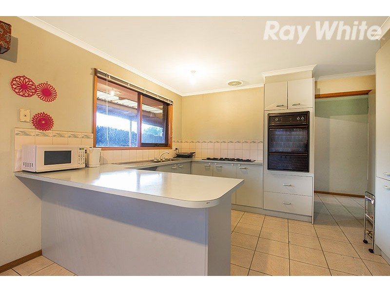 9 South Anderson Court, Cranbourne VIC 3977