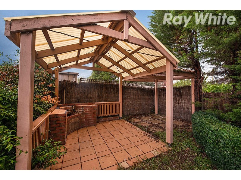 9 South Anderson Court, Cranbourne VIC 3977