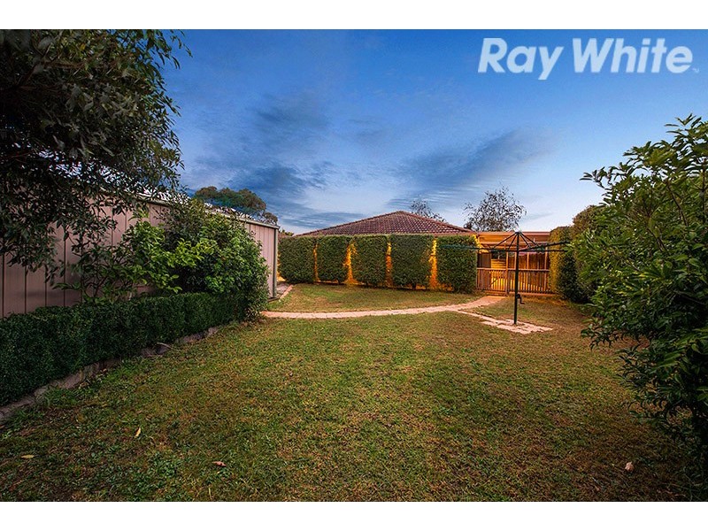 9 South Anderson Court, Cranbourne VIC 3977