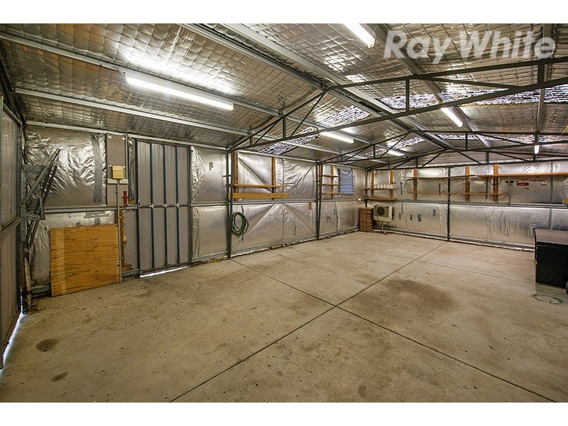 9 South Anderson Court, Cranbourne VIC 3977