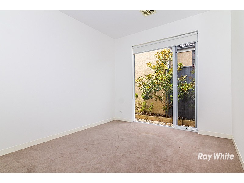 23 Crepe Ave, Cranbourne West VIC 3977